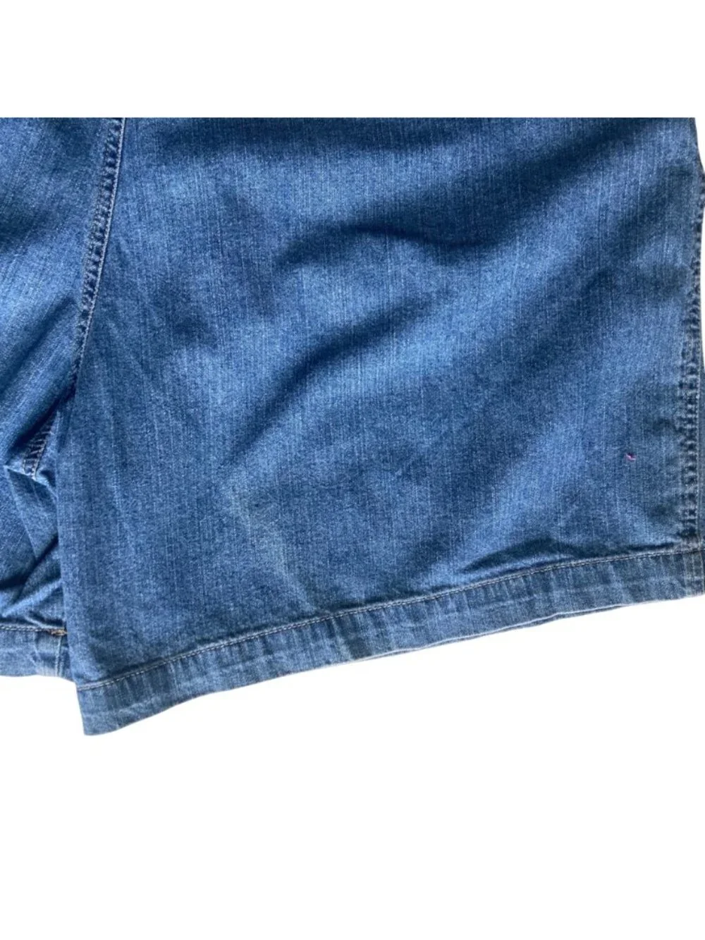 Vintage 90s Faded Glory Denim Shorts Womens 16 High Waisted Pleated 35" Waist - Picture 9 of 10